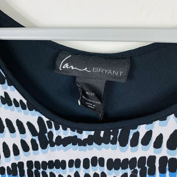 Lane Bryant Plus Size 18 20 Printed Short Sleeve Blouse Top Black Blue White - Picture 5 of 6